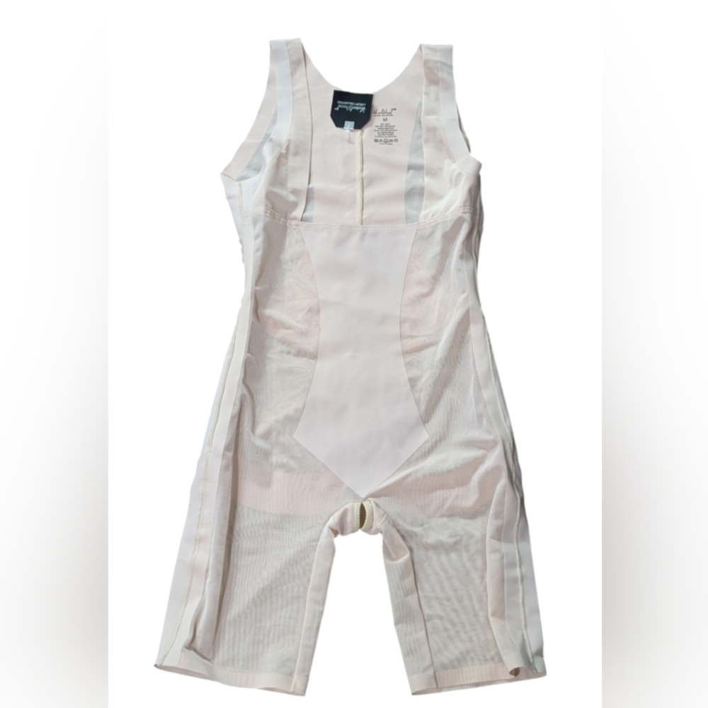 Women's Shape Wear NWT Sz MD